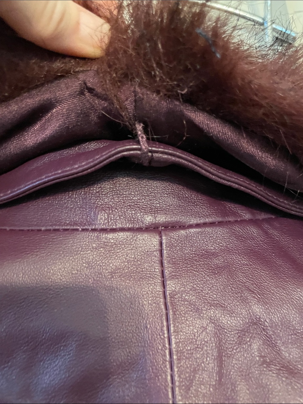 Vintage with Tags Women's Plum Leather Jacket with Removable Faux Fur Collar - Picture 5 of 6